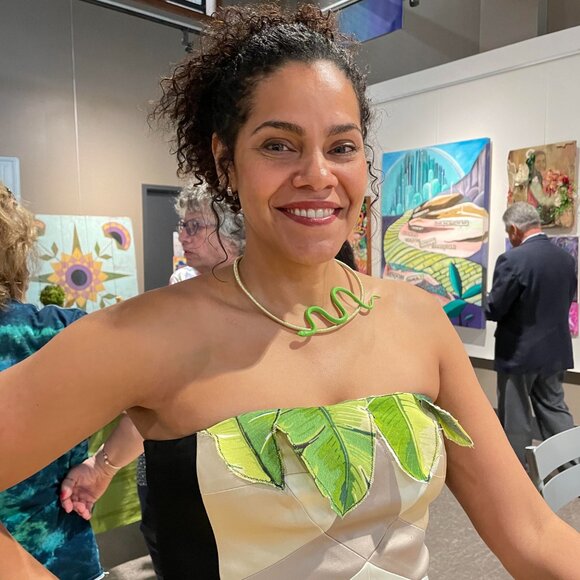 Meet your Posher, Elizabeth - Picture 13 of 16